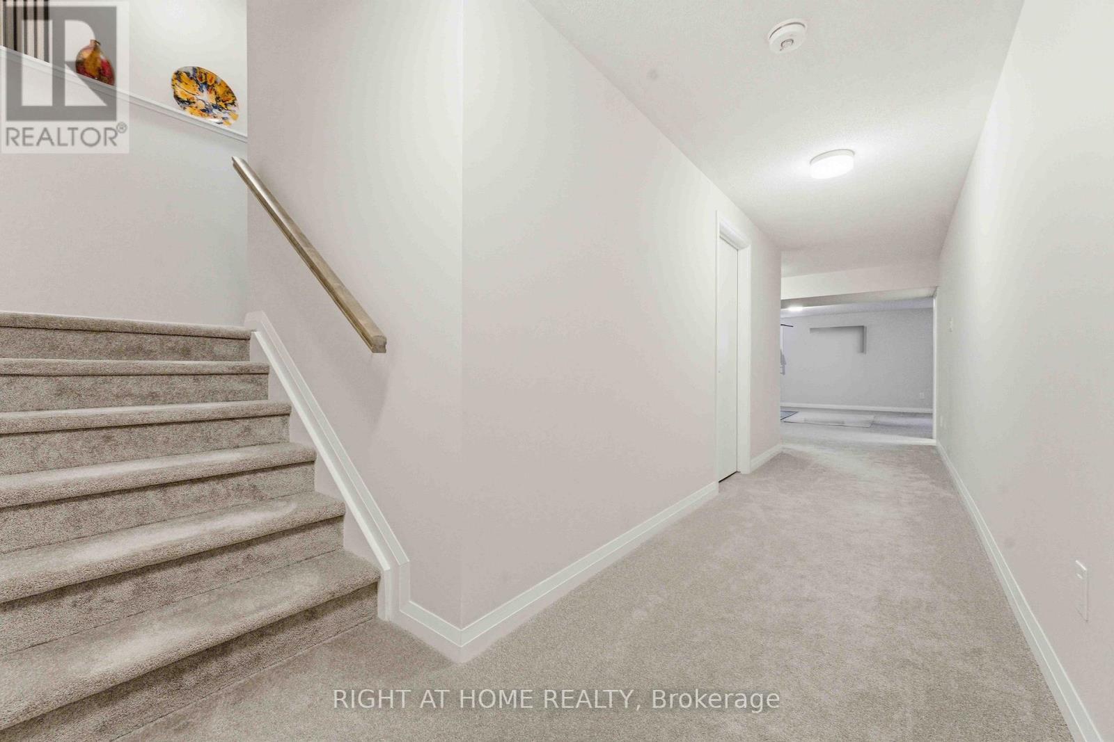643 Terrier Circle, Ottawa, ON - Indoor Photo Showing Other Room
