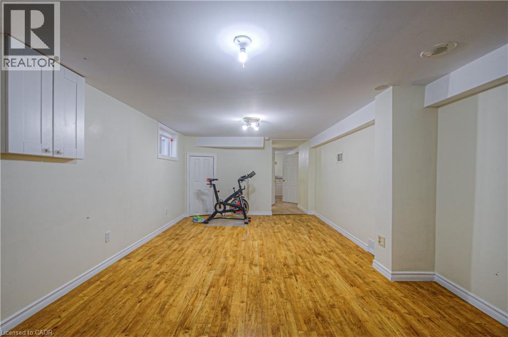 100 Reid Avenue S, Hamilton, ON - Indoor