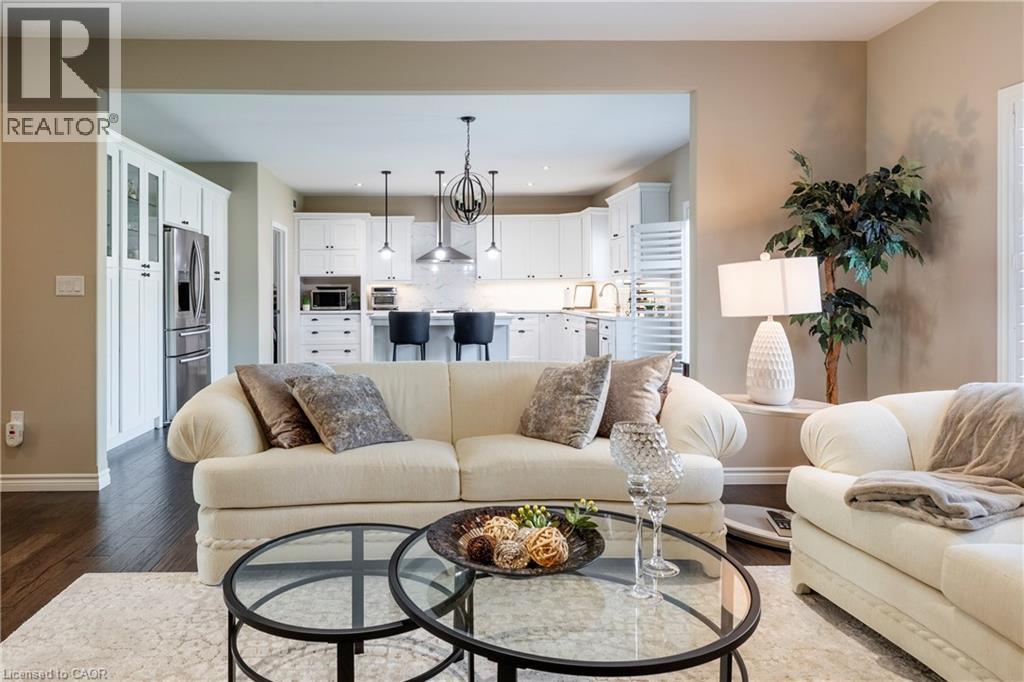 6 Bluenose Drive, Port Dover, ON - Indoor Photo Showing Living Room