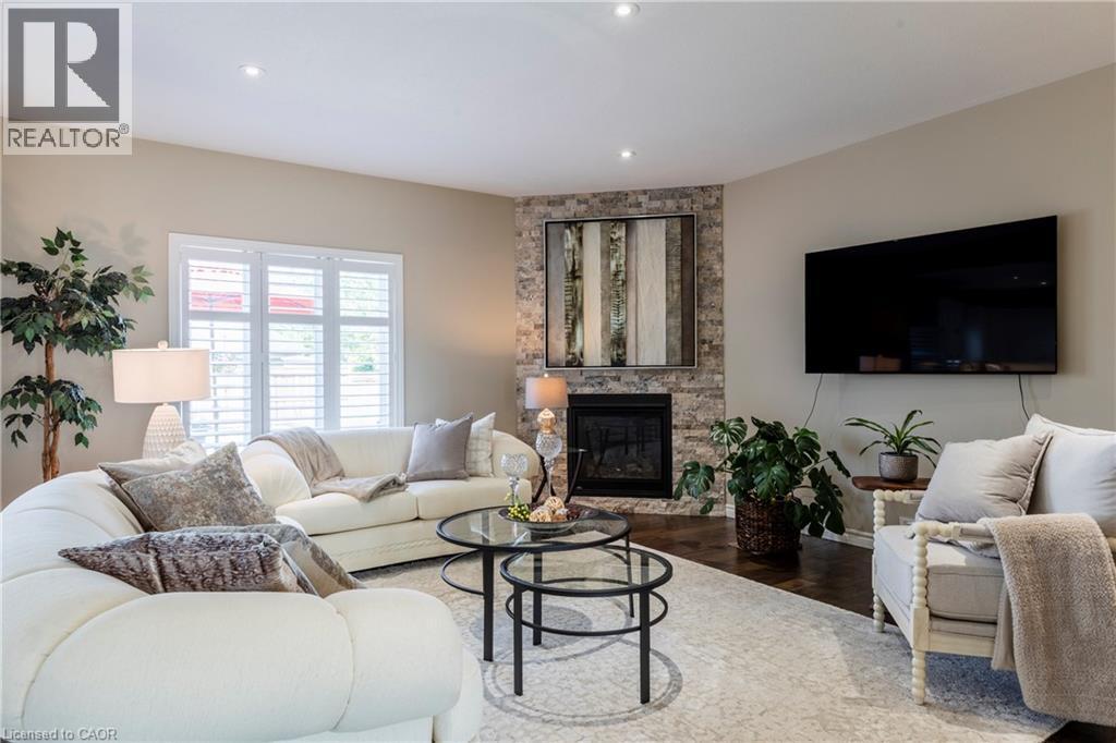 6 Bluenose Drive, Port Dover, ON - Indoor Photo Showing Living Room With Fireplace