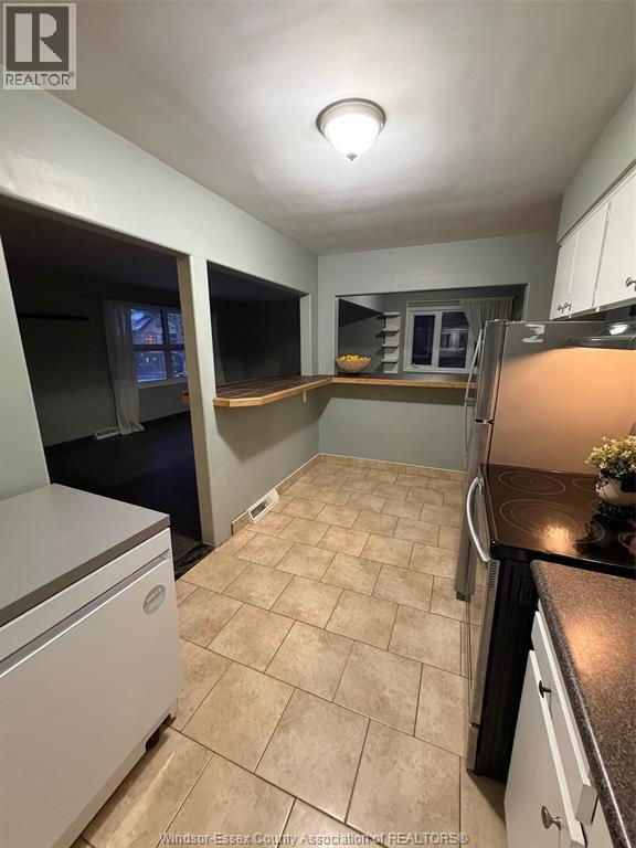 721 Devonshire, Windsor, ON - Indoor