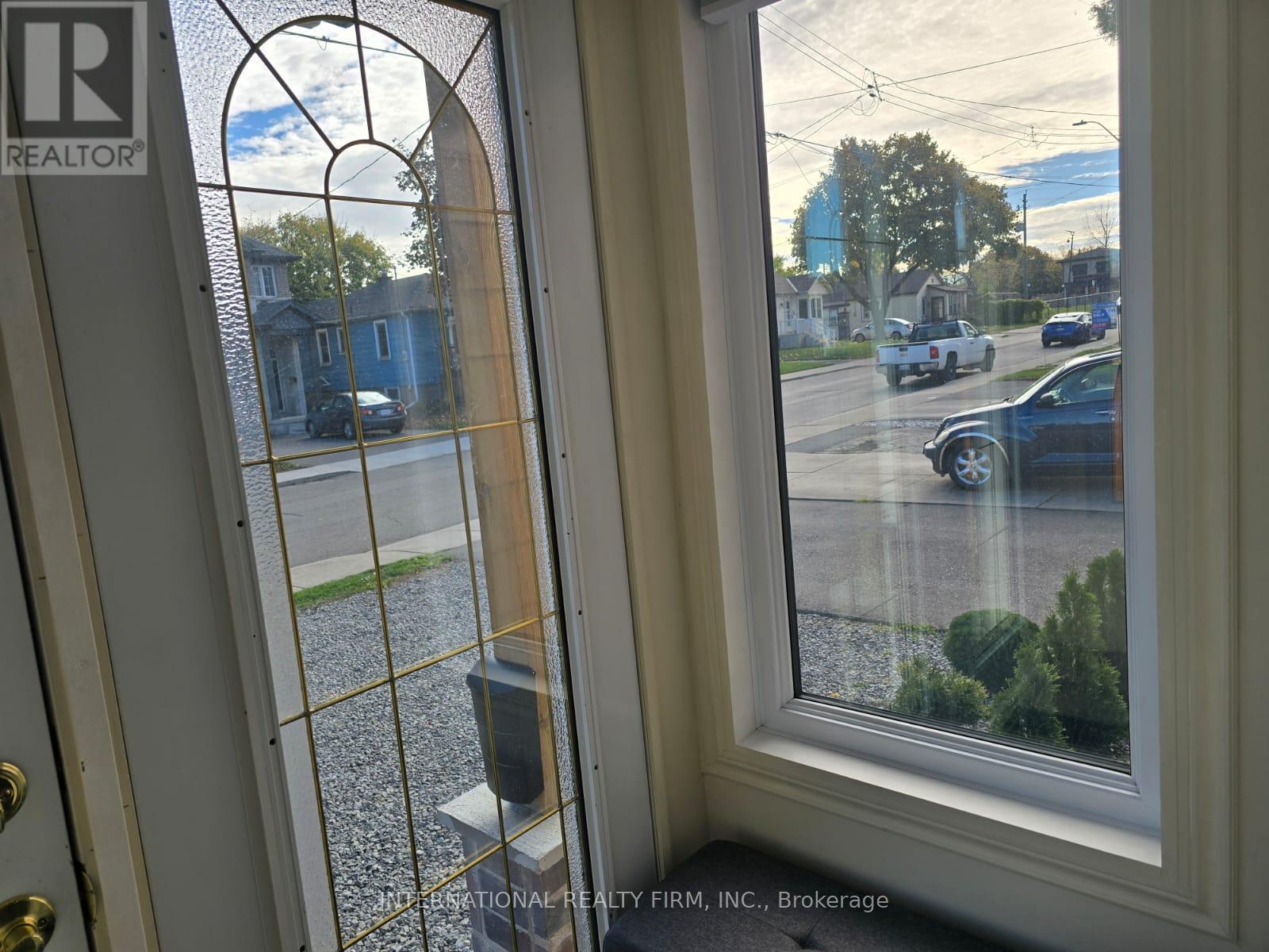 731 Knox Avenue, Hamilton, ON - Indoor Photo Showing Other Room