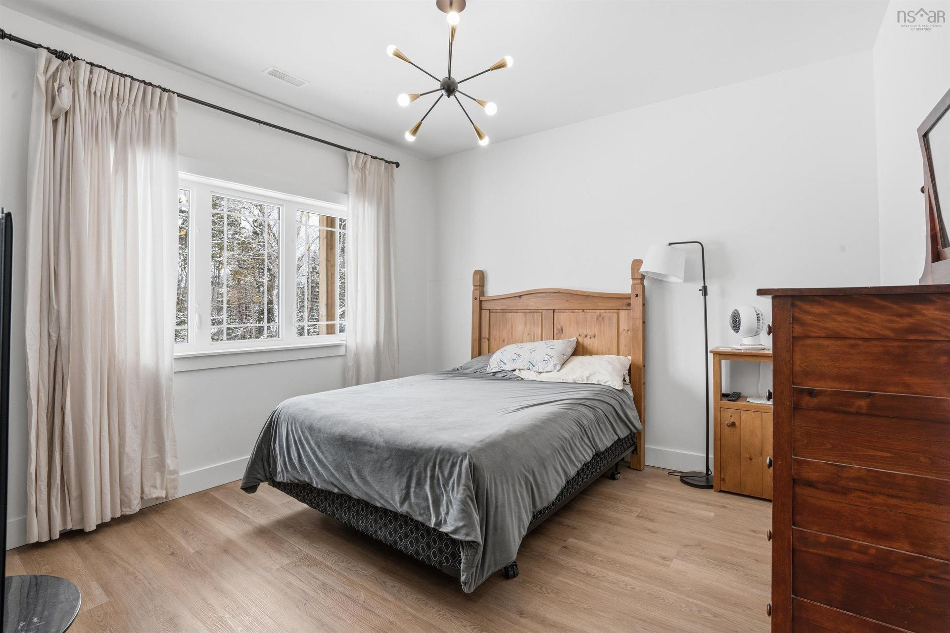 502 High Road, Fall River, NS - Indoor Photo Showing Bedroom