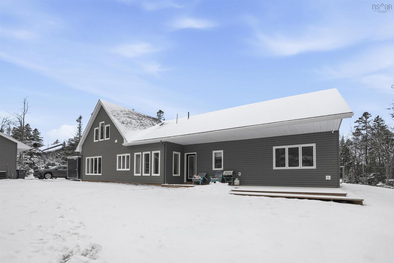 502 High Road, Fall River, NS
