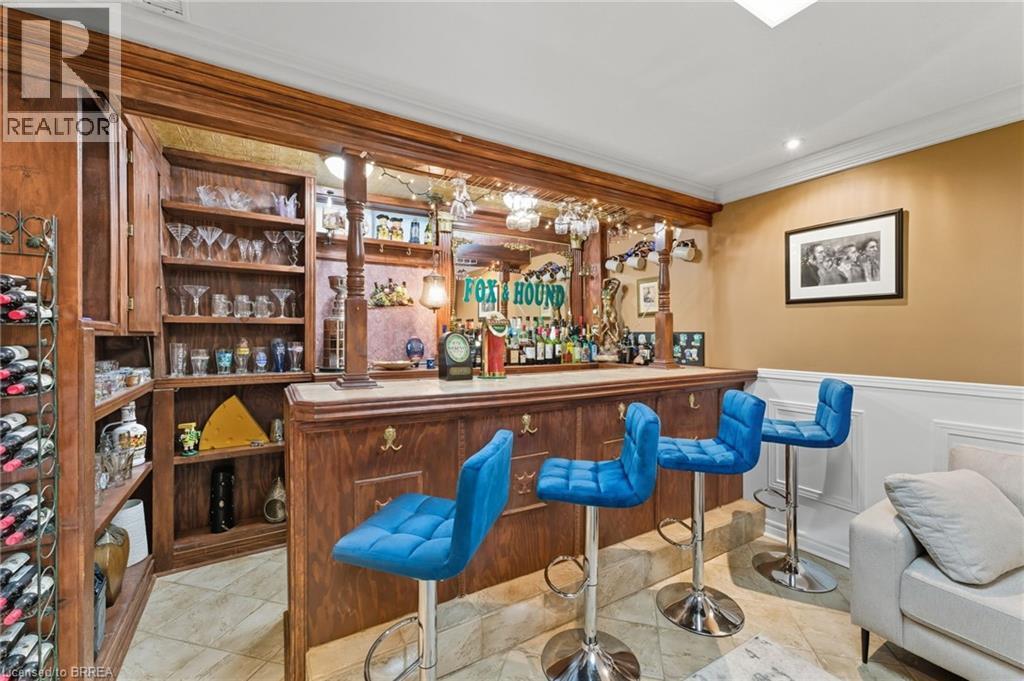 324 Burnett Avenue, Cambridge, ON - Indoor