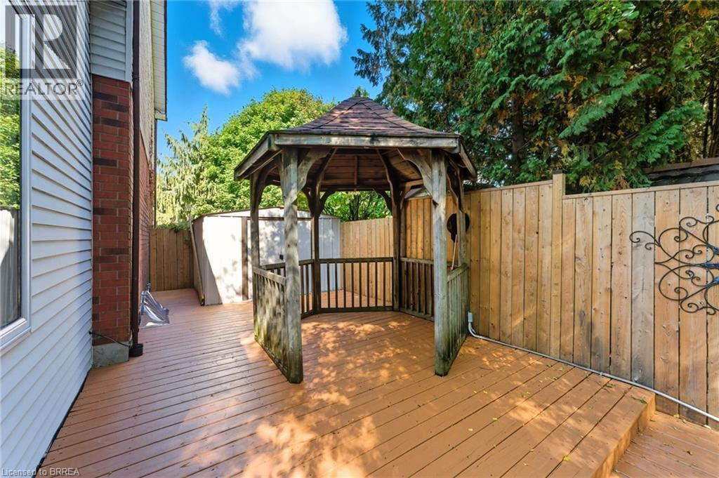 324 Burnett Avenue, Cambridge, ON - Outdoor With Deck Patio Veranda