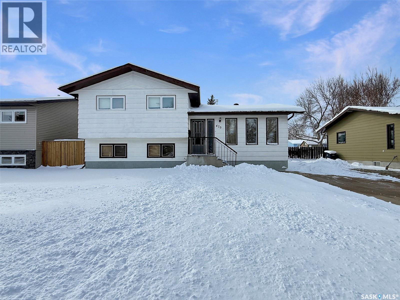 470 Cowan Drive, Swift Current, SK - Outdoor
