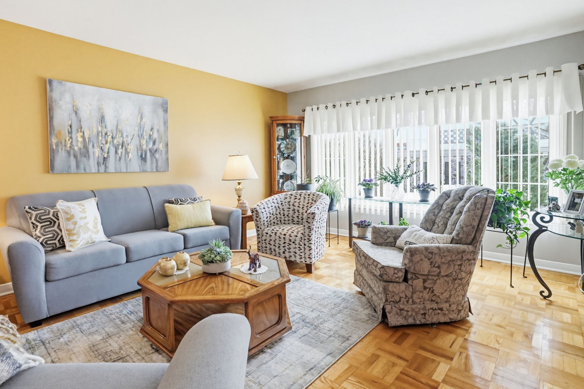 Living Room - 759 Av. Devonshire, Laval (Chomedey), QC - Indoor Photo Showing Living Room