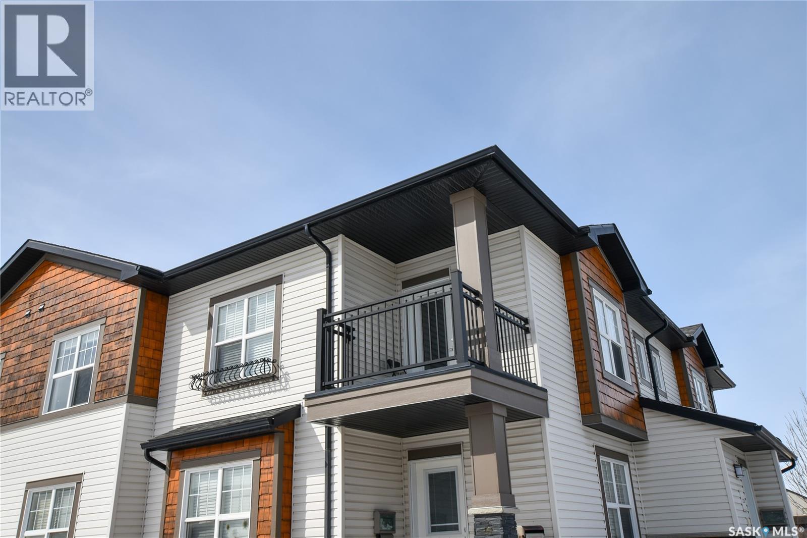 204 2315 Mcclocklin Road, Saskatoon, SK - Outdoor