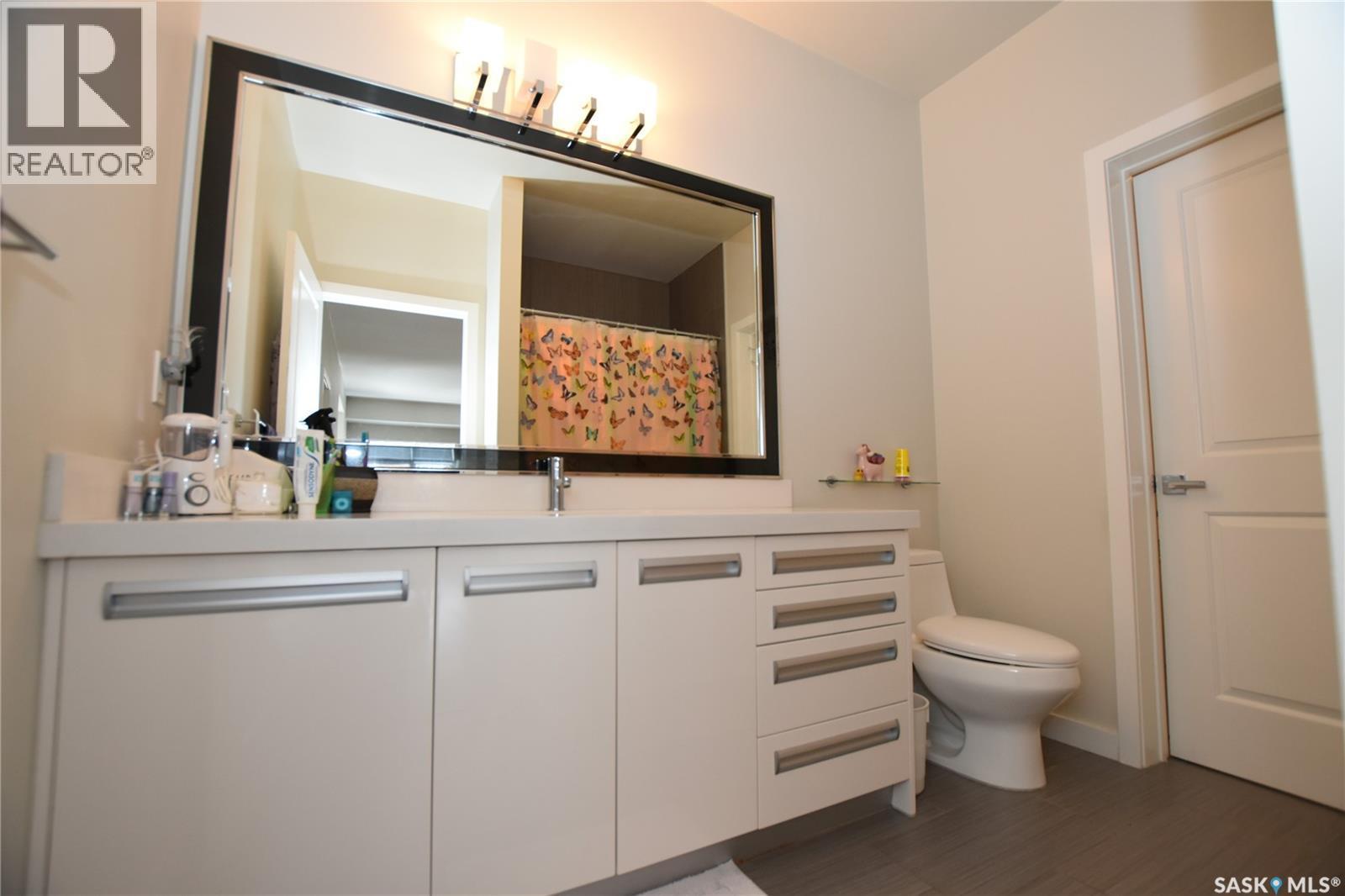 204 2315 Mcclocklin Road, Saskatoon, SK - Indoor Photo Showing Bathroom