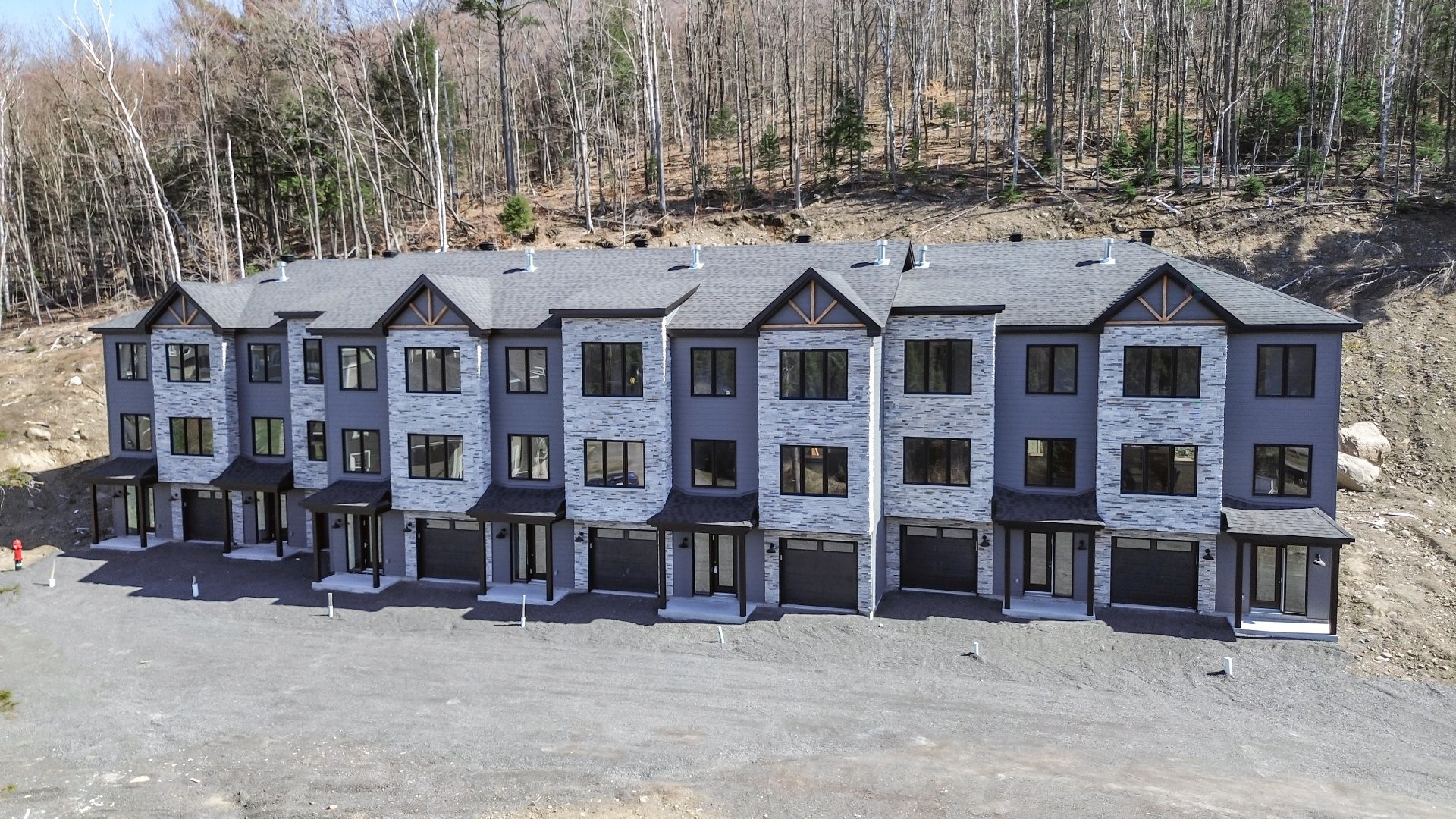 Front of Structure - 703Z Ch. Des Conifères, Piedmont, QC - Outdoor With Facade