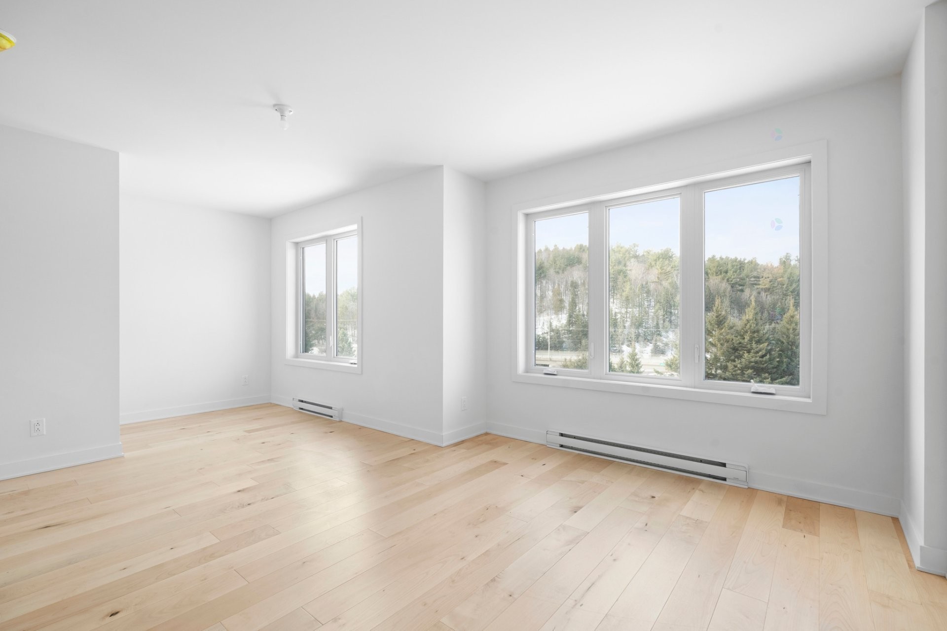 Salon - 703Z Ch. Des Conifères, Piedmont, QC - Indoor Photo Showing Other Room