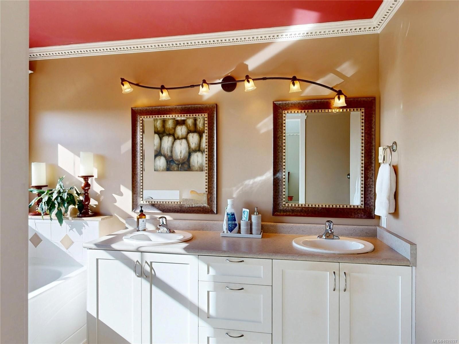 6483 Cedarview Pl, Sooke, BC