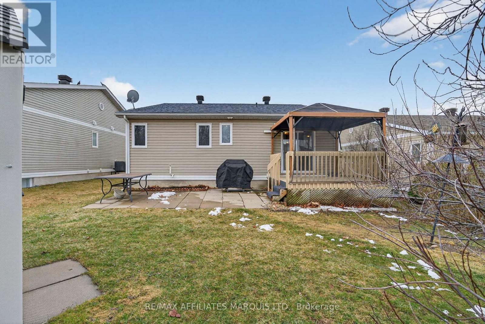 Nice backyard for the kids or pets to play - 175 Hemlock Crescent, Cornwall, ON - Outdoor With Deck Patio Veranda