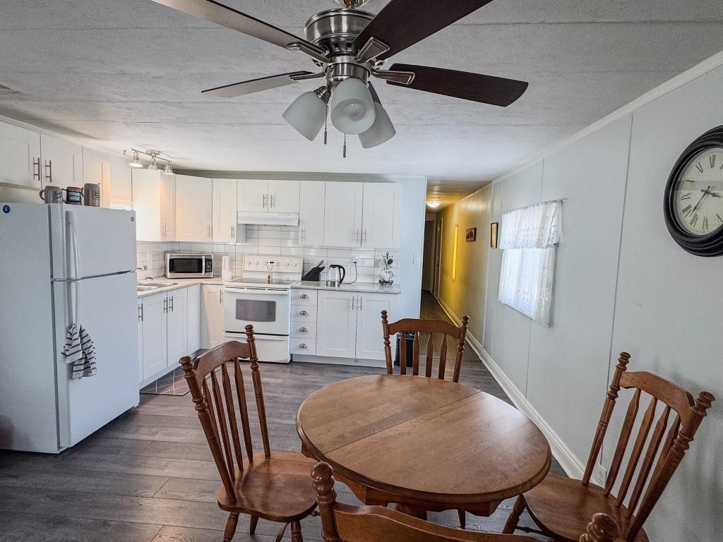 16 Wolfe Avenue, Cornwall, PE