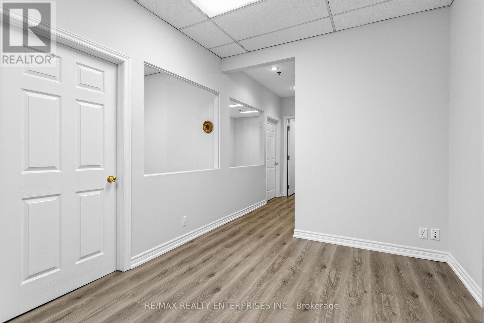 5135 Tomken Road, Mississauga, ON