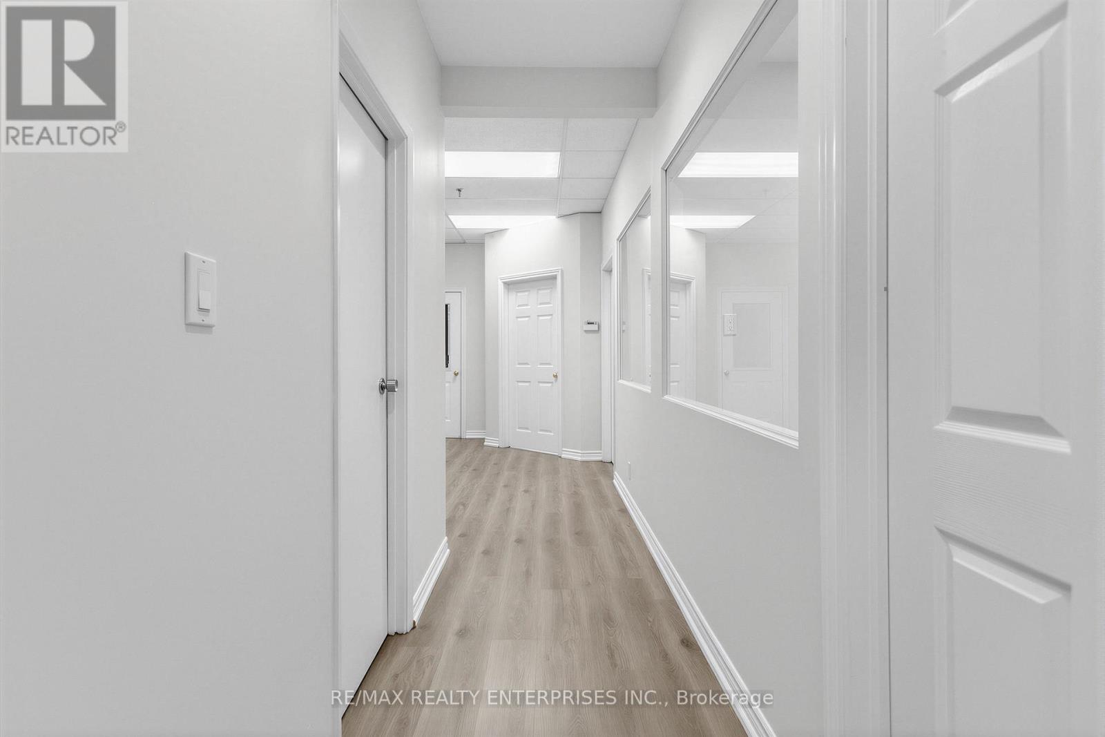 5135 Tomken Road, Mississauga, ON