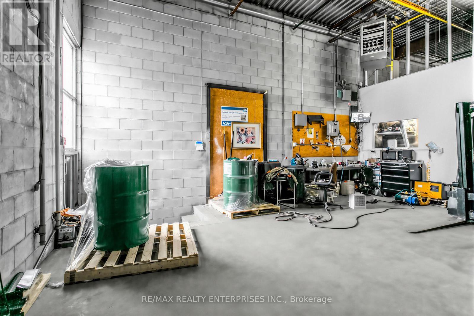 5135 Tomken Road, Mississauga, ON