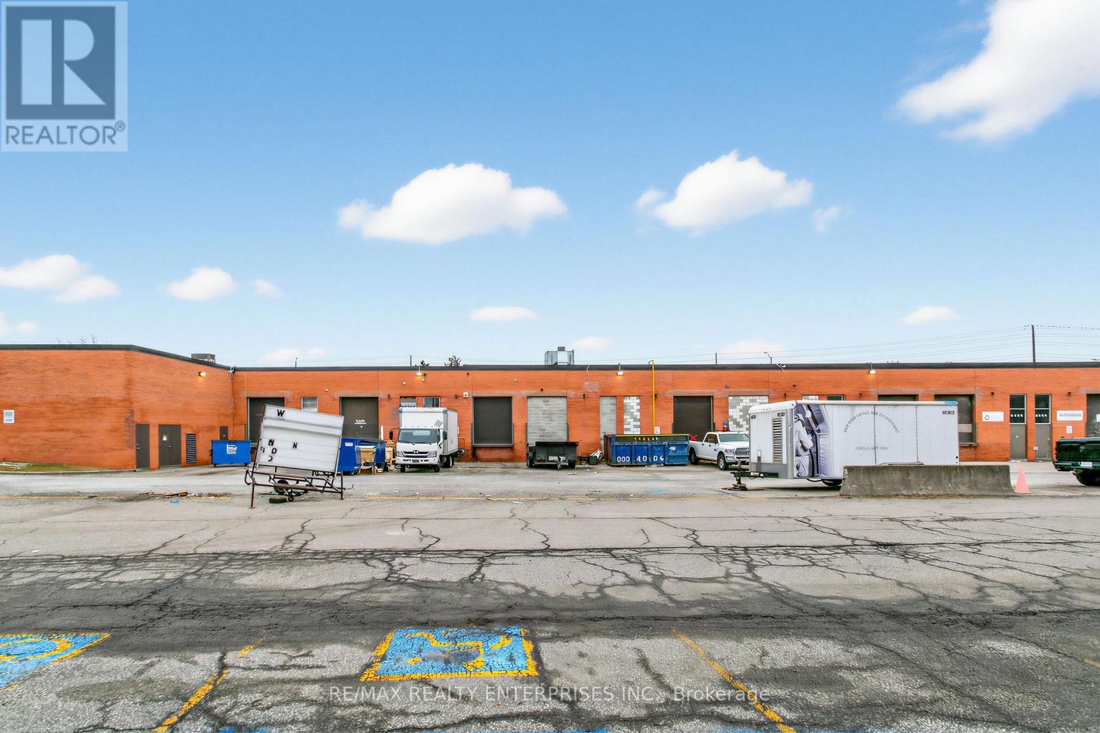 5135 Tomken Road, Mississauga, ON