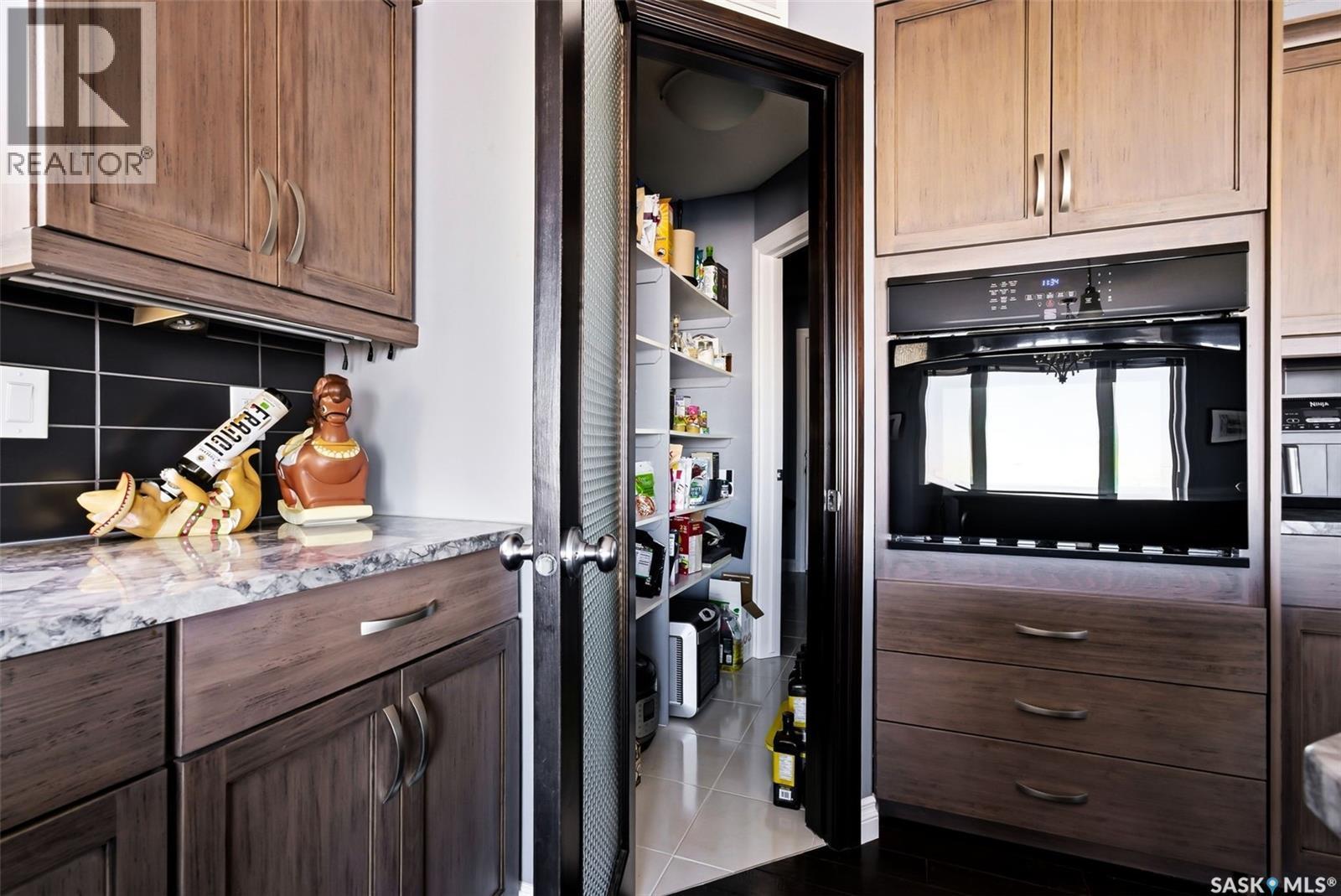130 E Maple Avenue, Grand Coulee, SK - Indoor Photo Showing Kitchen