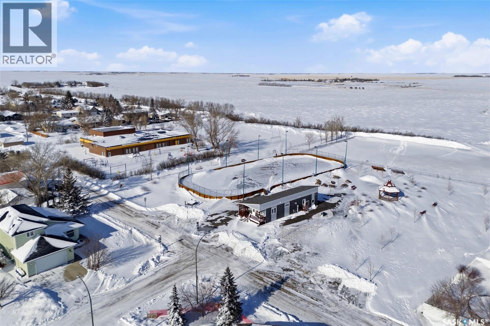 130 E Maple Avenue, Grand Coulee, SK - Outdoor With View