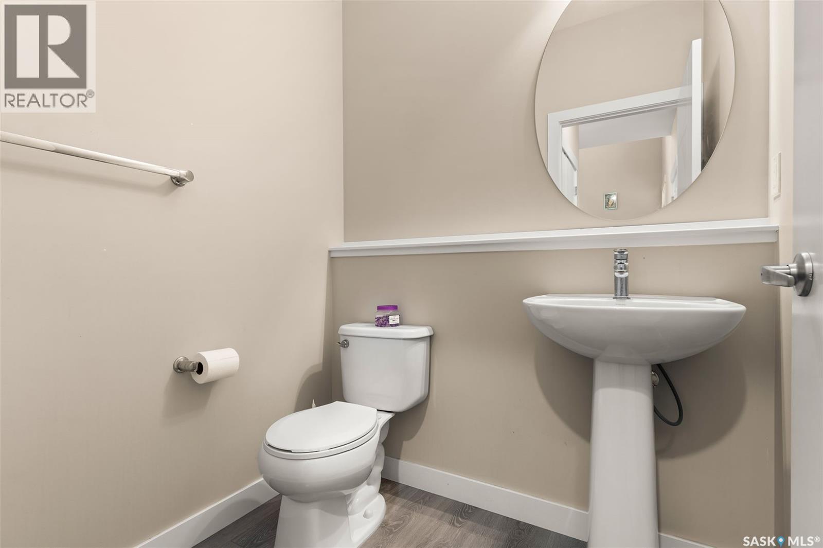 3523 Green Turtle Road, Regina, SK - Indoor Photo Showing Bathroom