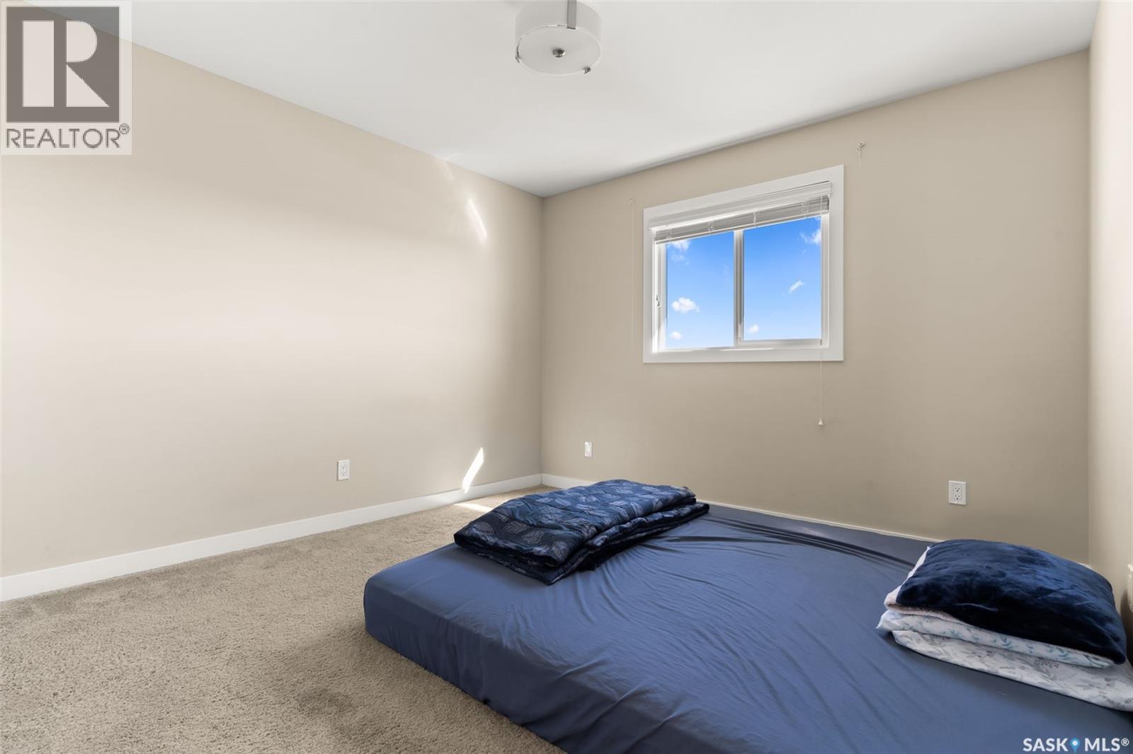 3523 Green Turtle Road, Regina, SK - Indoor Photo Showing Bedroom