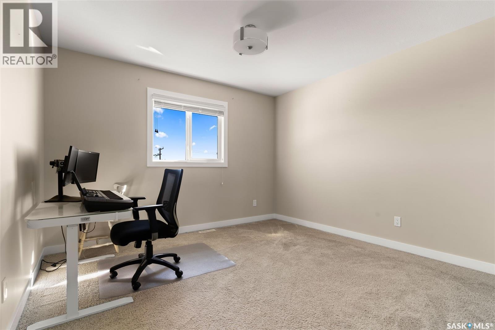 3523 Green Turtle Road, Regina, SK - Indoor Photo Showing Office