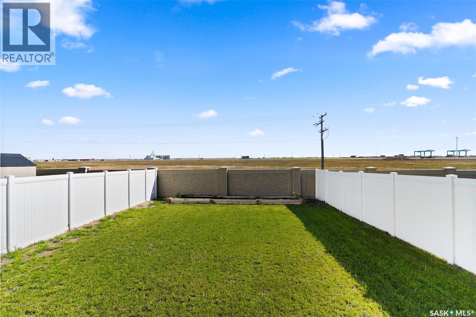 3523 Green Turtle Road, Regina, SK - Outdoor