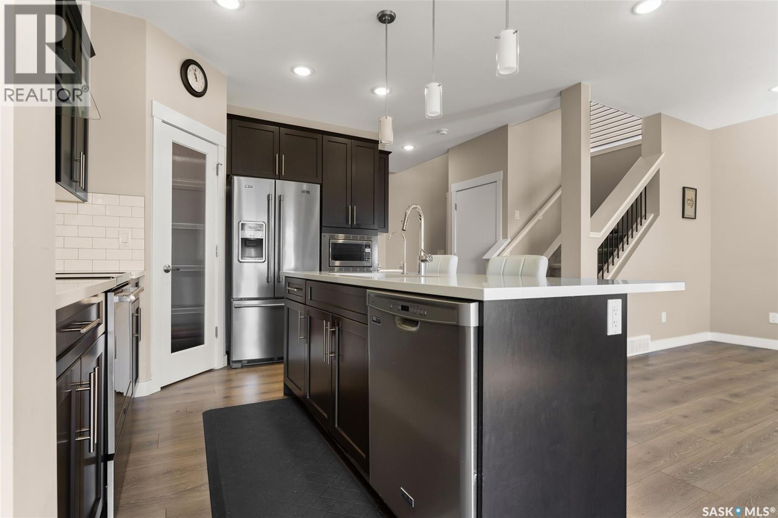 3523 Green Turtle Road, Regina, SK - Indoor Photo Showing Kitchen With Stainless Steel Kitchen With Upgraded Kitchen