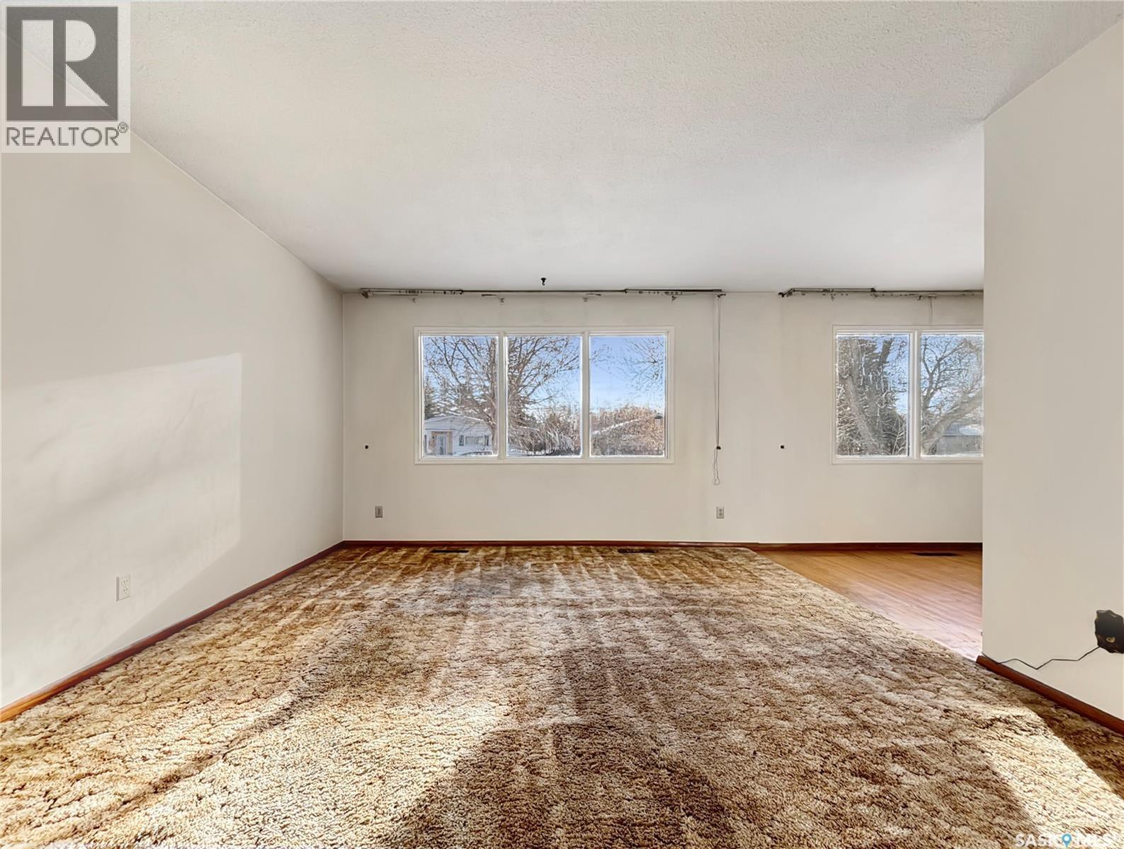 27 Walker Crescent, Saskatoon, SK - Indoor Photo Showing Other Room