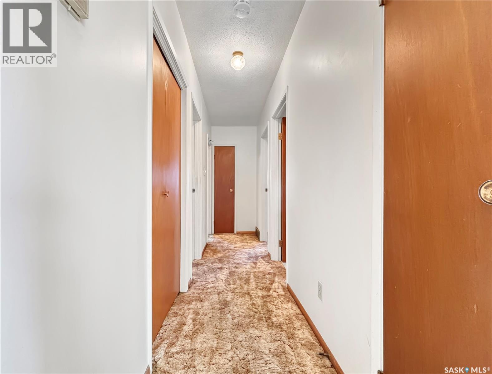 27 Walker Crescent, Saskatoon, SK - Indoor Photo Showing Other Room