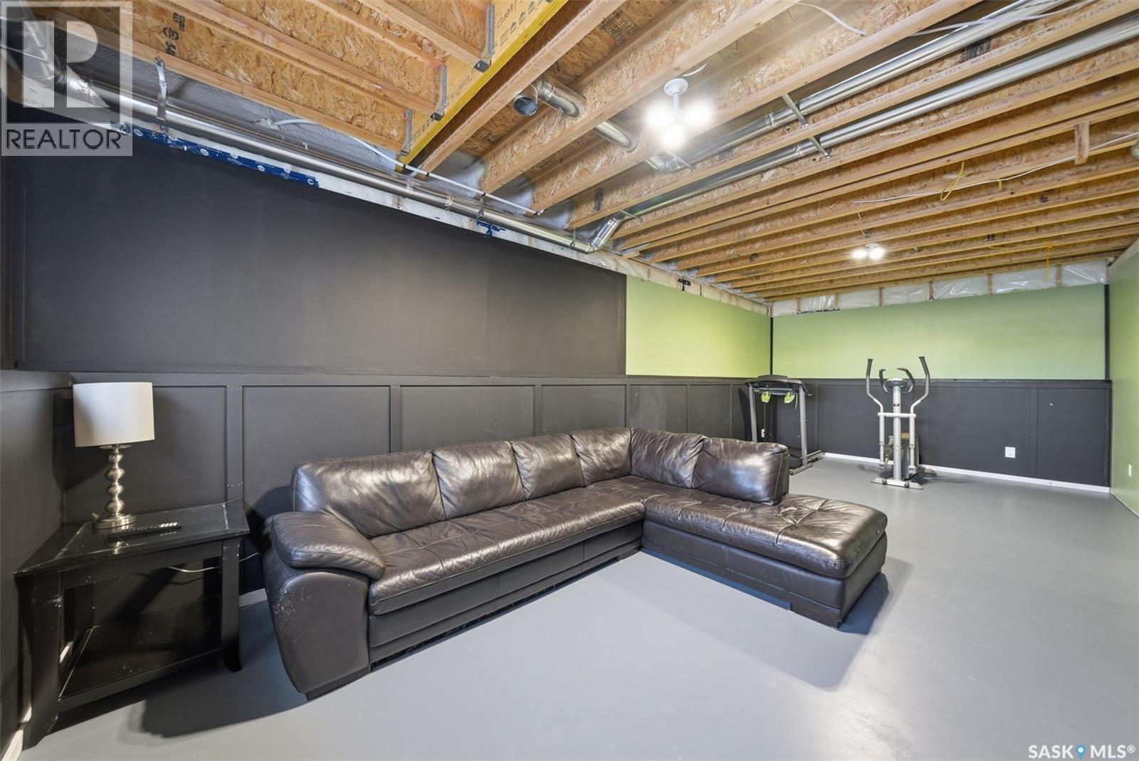 805 Weir Crescent, Warman, SK - Indoor Photo Showing Basement