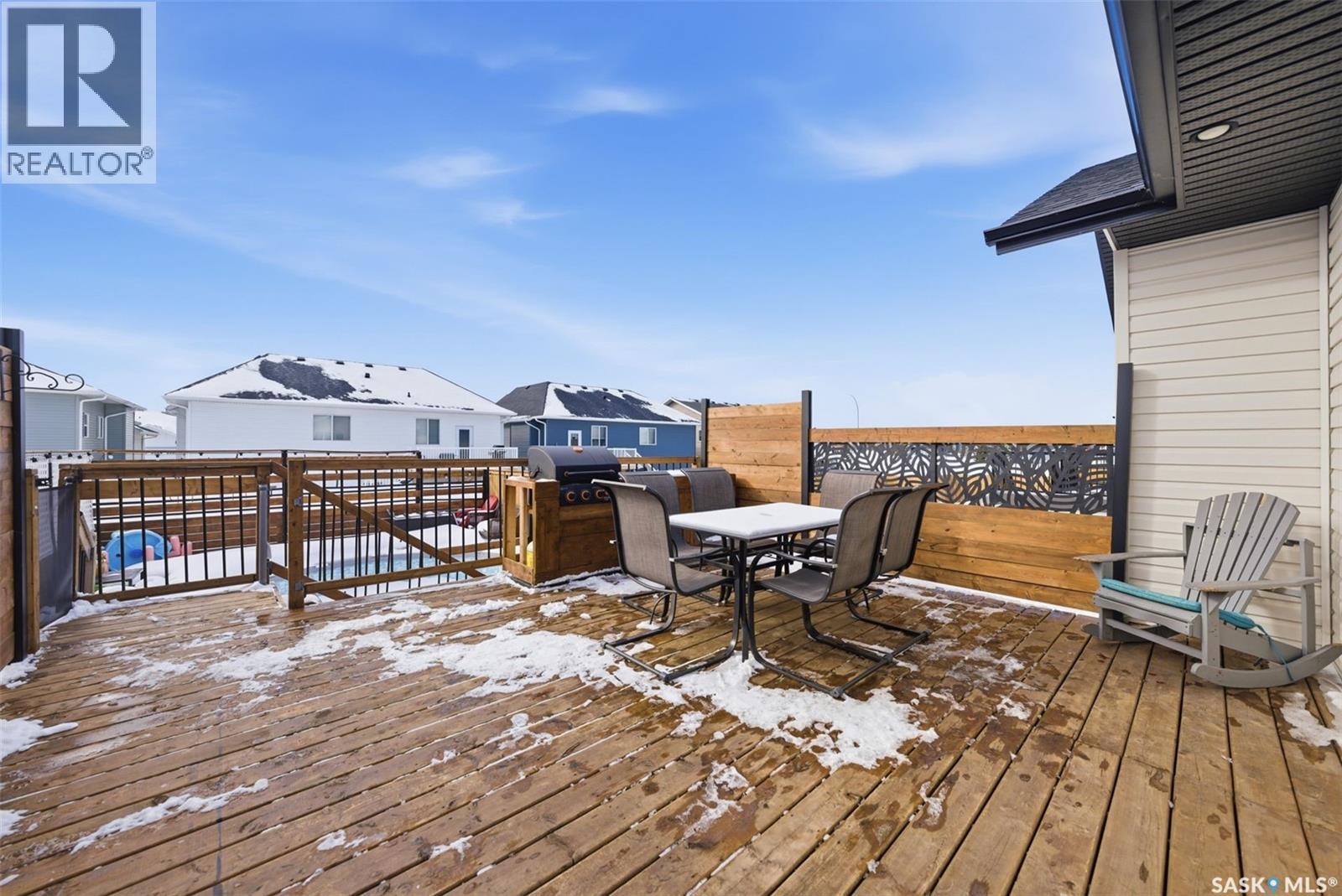 805 Weir Crescent, Warman, SK - Outdoor With Deck Patio Veranda With Exterior