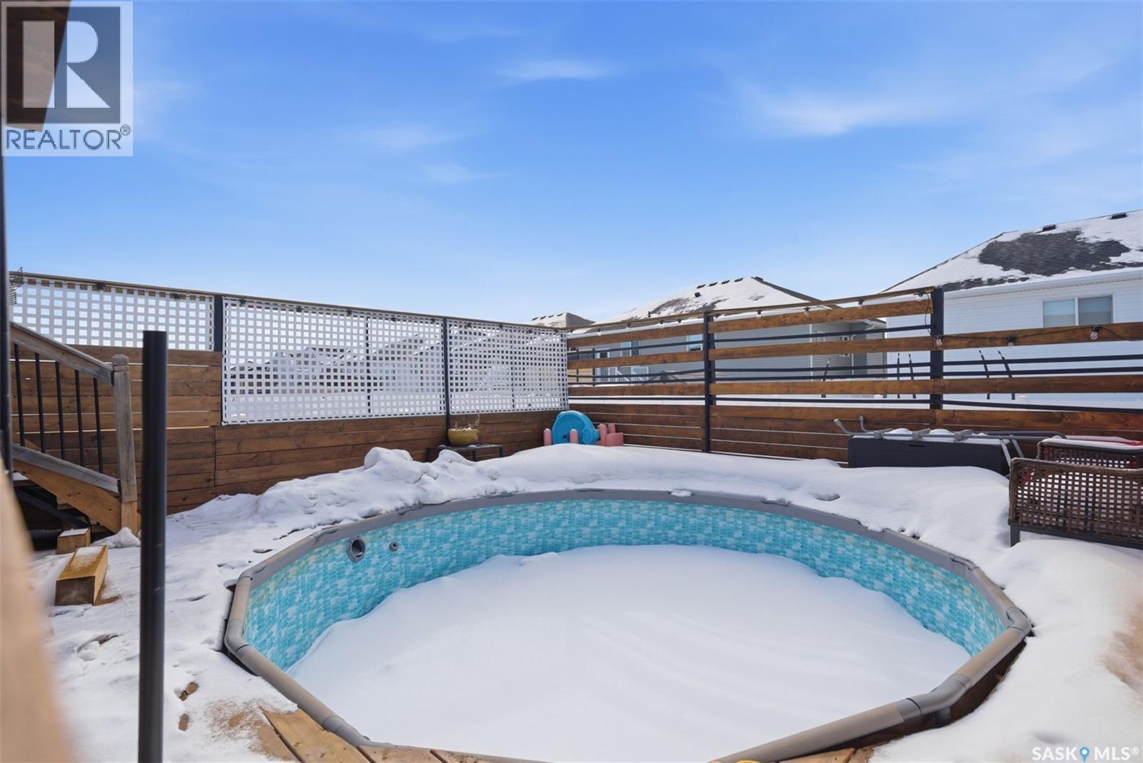 805 Weir Crescent, Warman, SK - Outdoor With Deck Patio Veranda