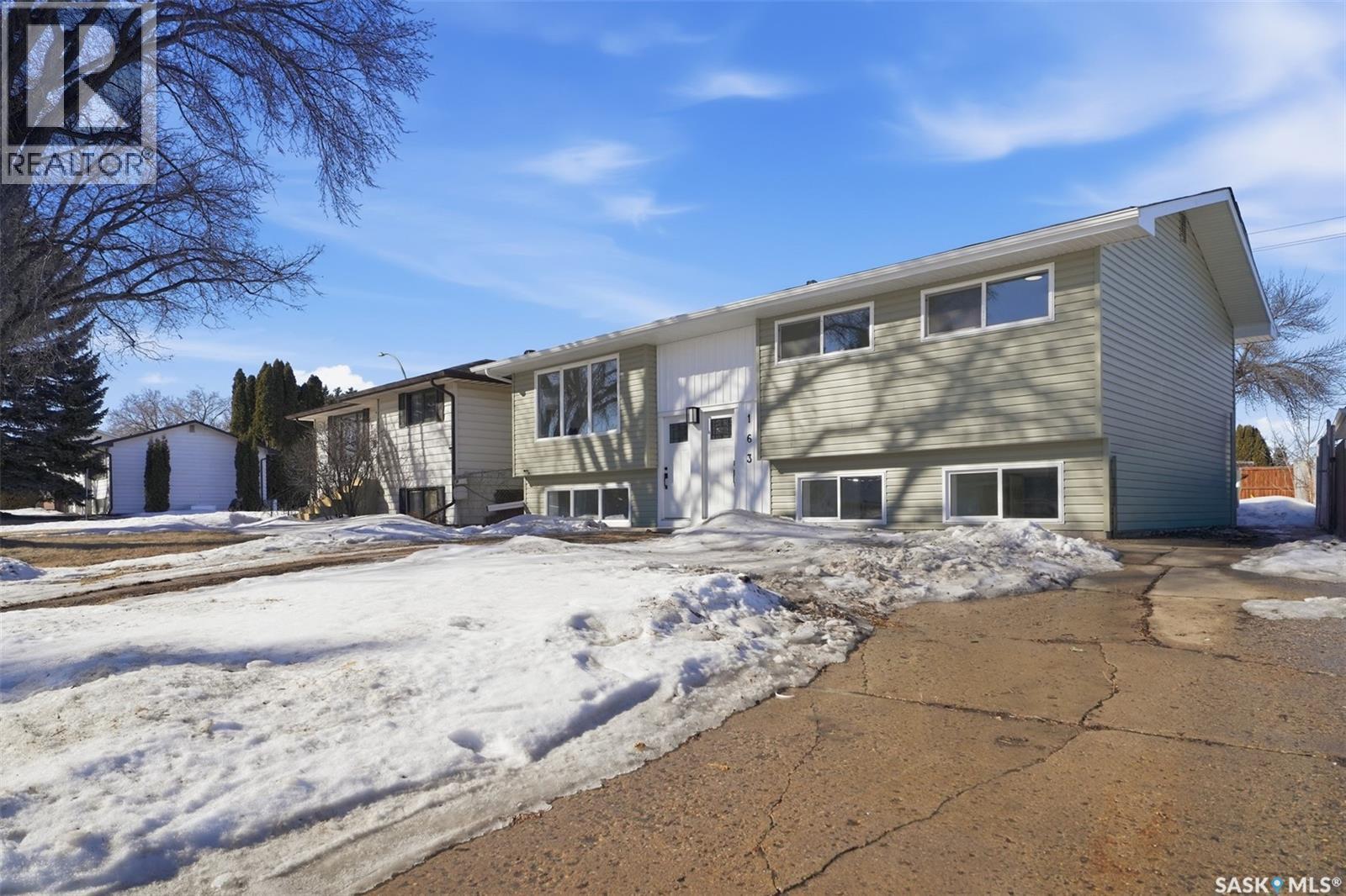 163 Rupert Drive, Saskatoon, SK - Outdoor