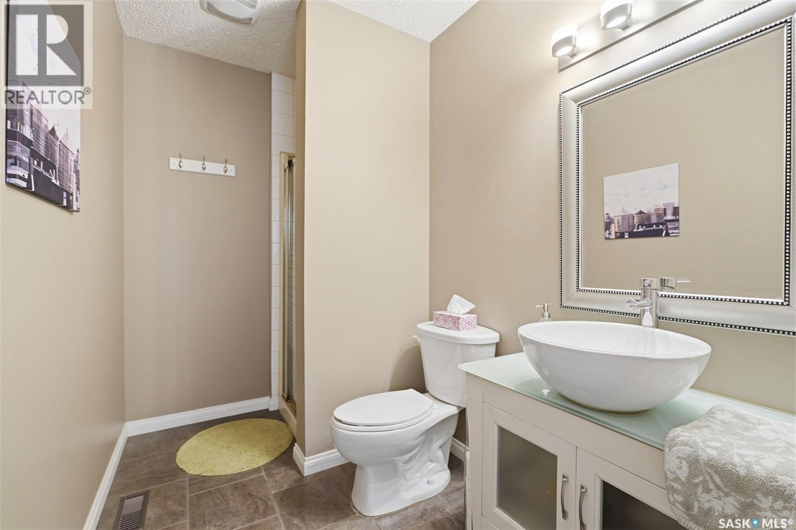 506 Addie Crescent, Saskatoon, SK - Indoor Photo Showing Bathroom