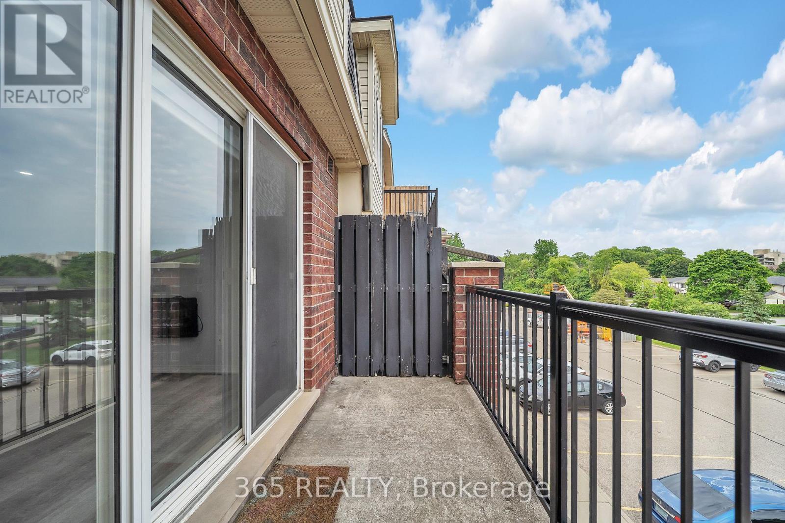 4D - 45 Cedarhill Crescent, Kitchener, ON - Outdoor With Balcony With Exterior