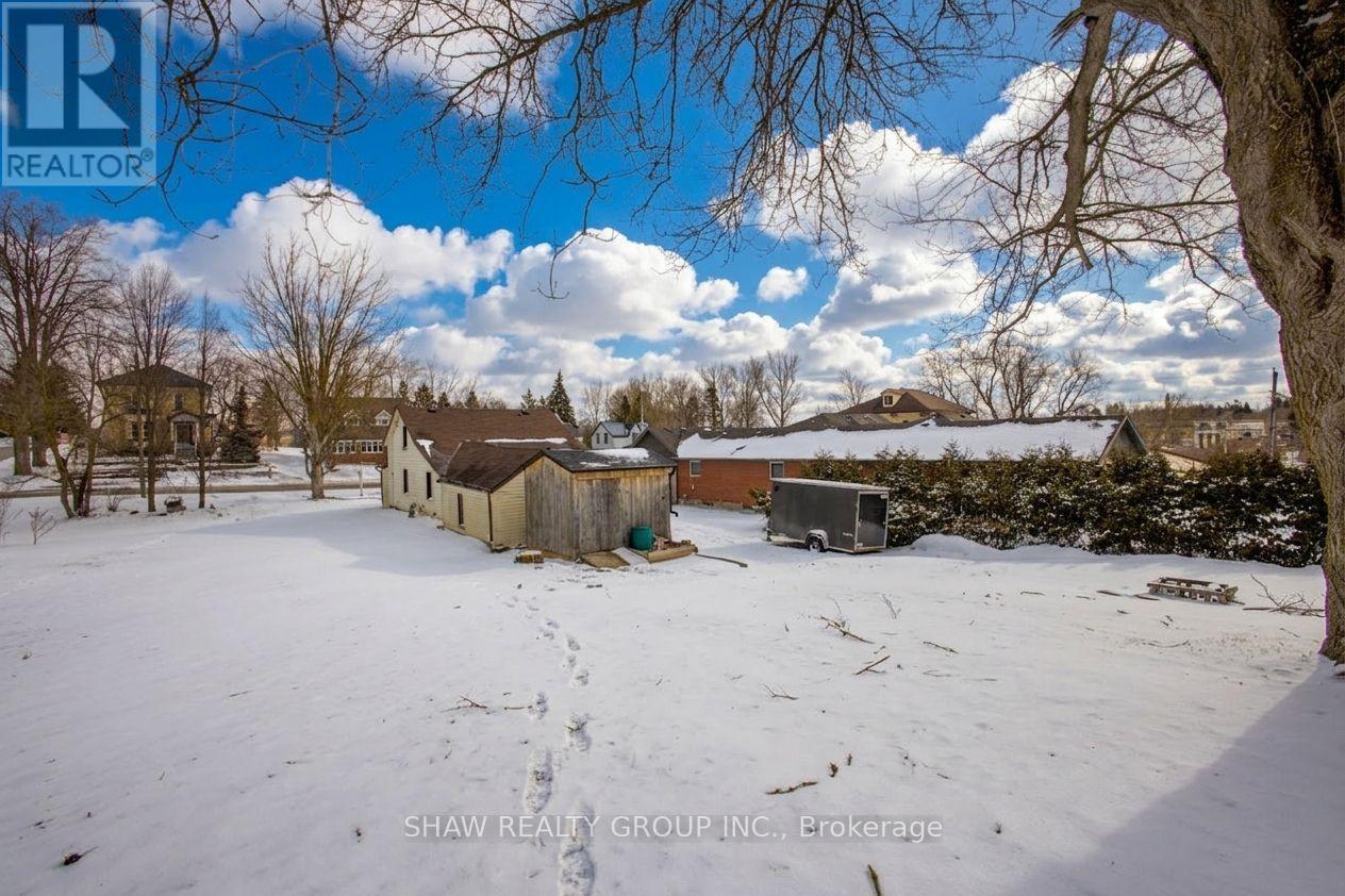 21 Main Street W, Mapleton, ON - Outdoor