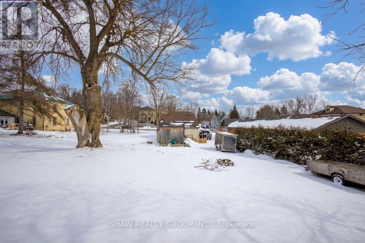 21 Main Street W, Mapleton, ON - Outdoor With View