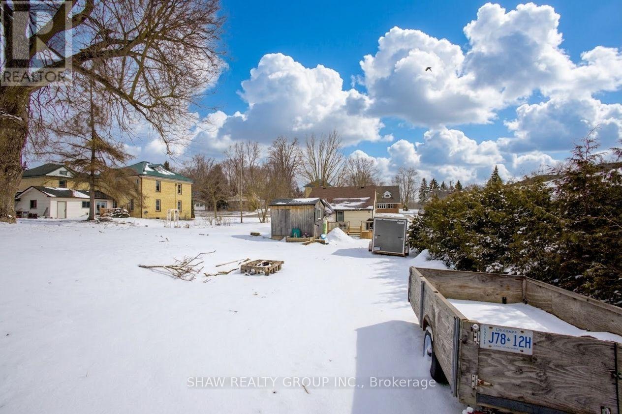 21 Main Street W, Mapleton, ON - Outdoor