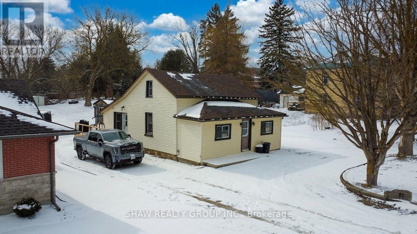 21 Main Street W, Mapleton, ON - Outdoor