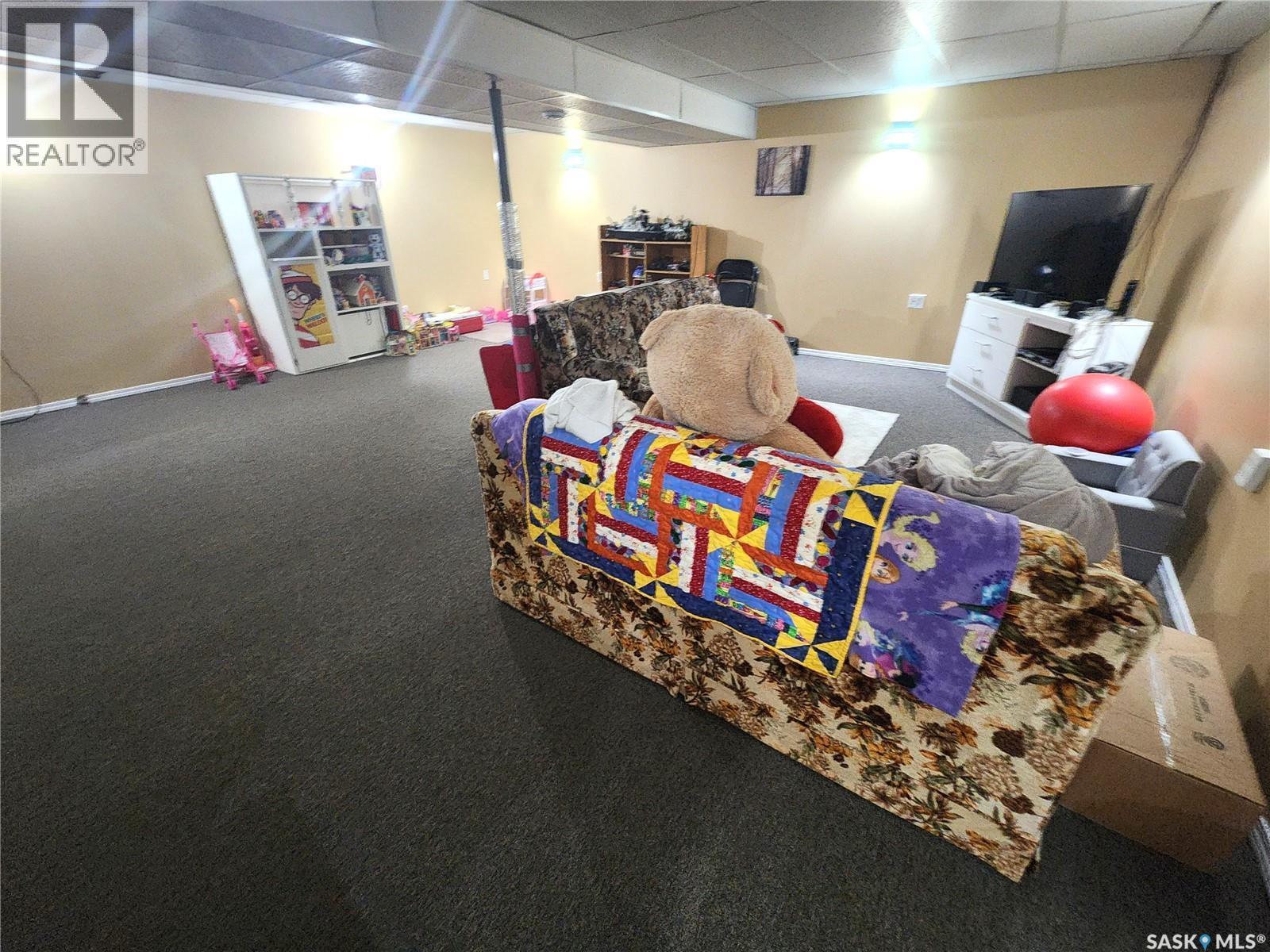 304 Second Avenue E, Lampman, SK - Indoor Photo Showing Basement