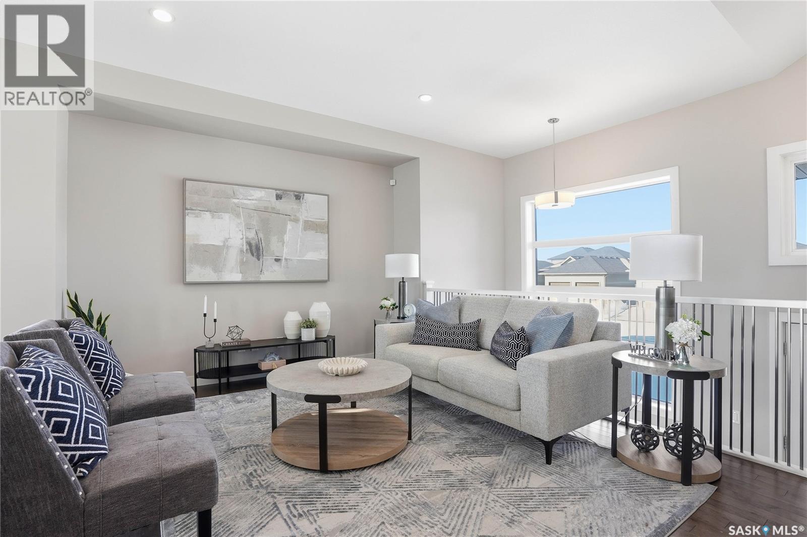 418 Teal Lane, Saskatoon, SK - Indoor Photo Showing Living Room