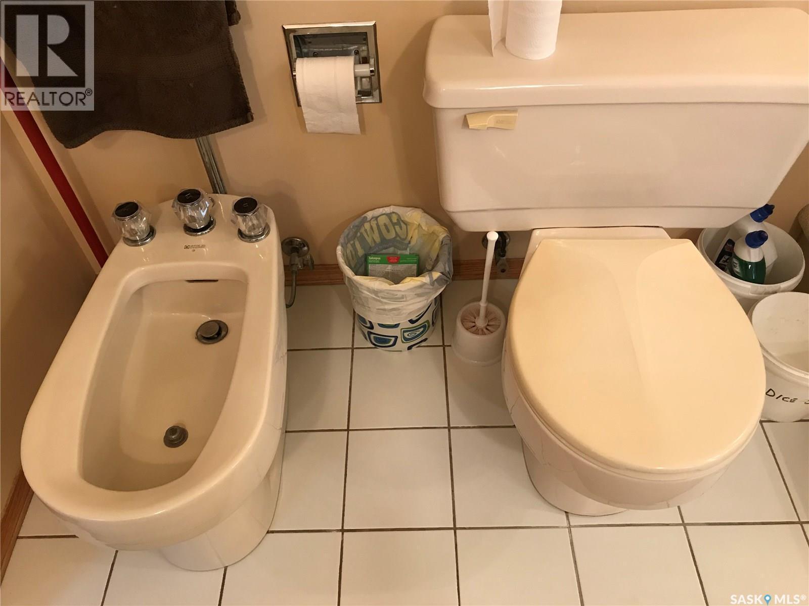 219 3Rd Street E, Odessa, SK - Indoor Photo Showing Laundry Room