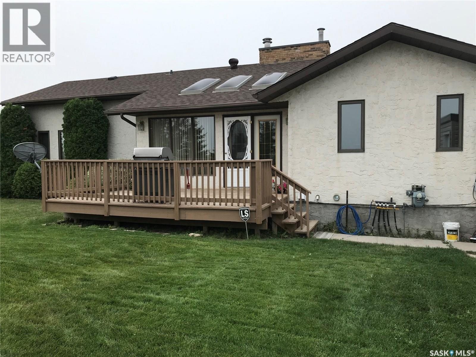 219 3Rd Street E, Odessa, SK - Outdoor With Deck Patio Veranda
