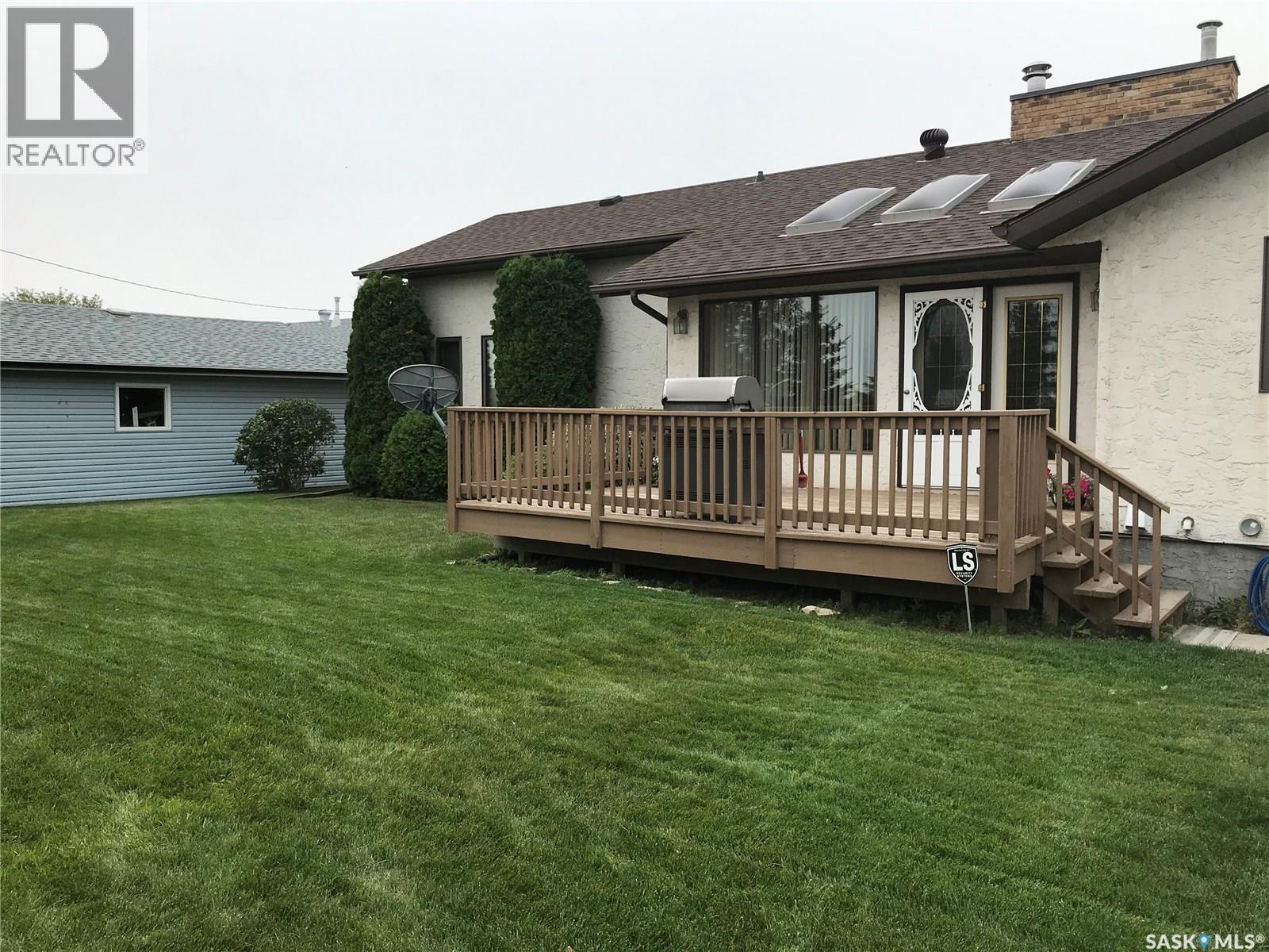 219 3Rd Street E, Odessa, SK - Outdoor With Deck Patio Veranda