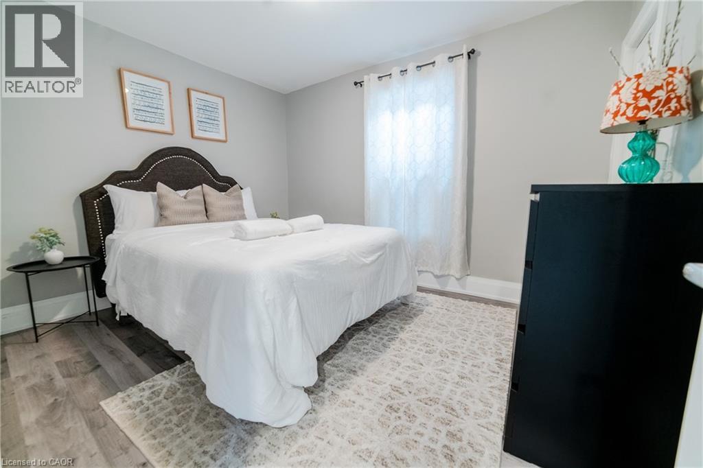 189 Lottridge Street, Hamilton, ON - Indoor Photo Showing Bedroom
