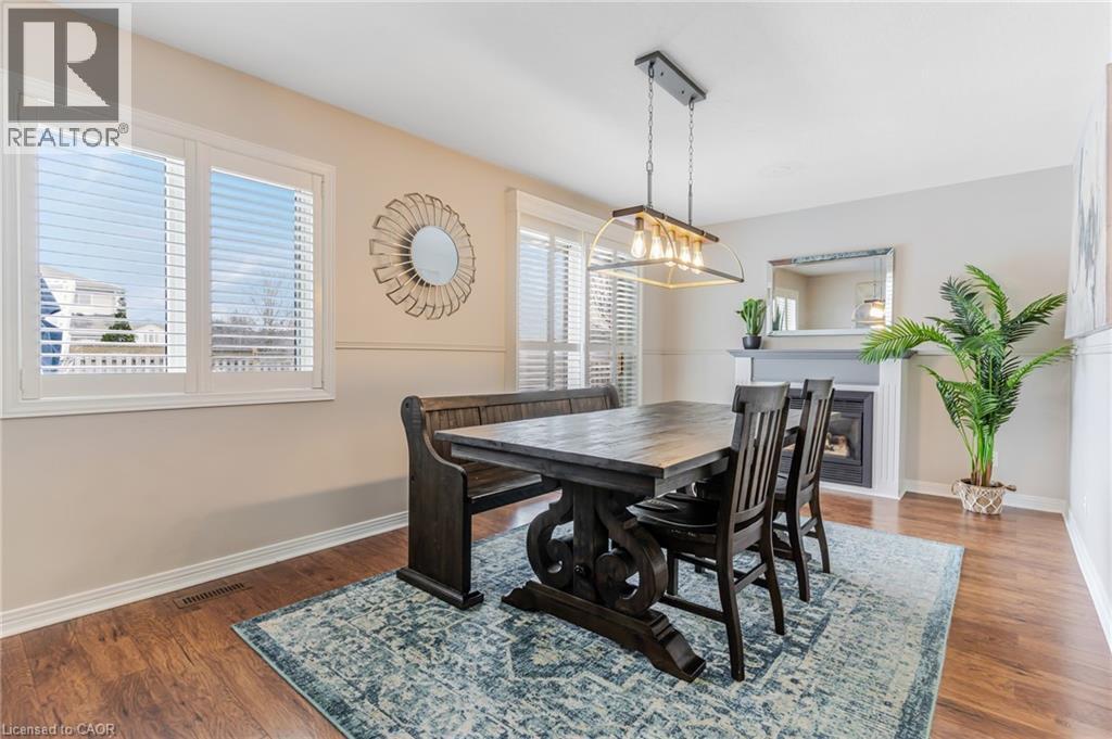 685 Coldstream Drive, Waterloo, ON - Indoor Photo Showing Dining Room