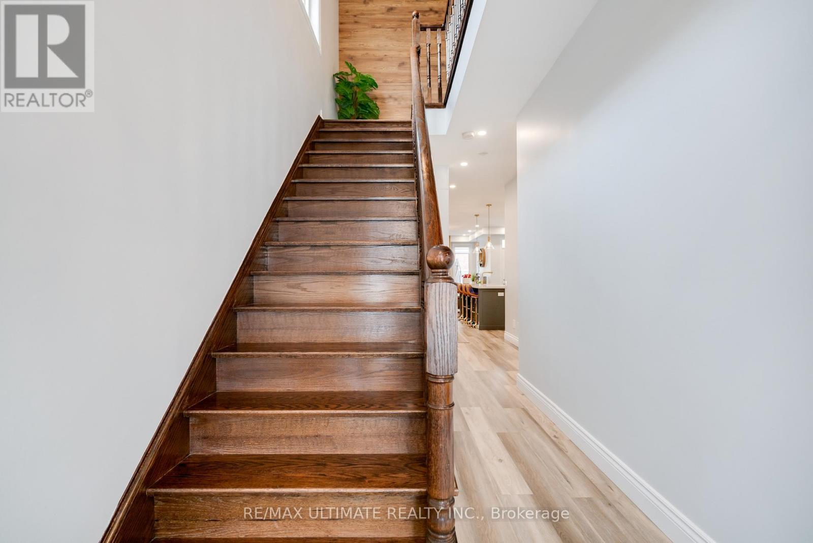 10 Torah Gate, Vaughan, ON - Indoor Photo Showing Other Room